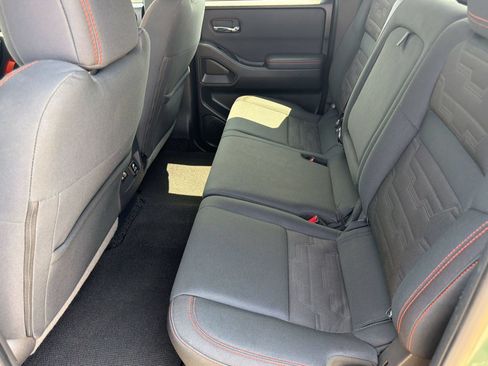Used 2022 Nissan Frontier Pro-X RWD image 23