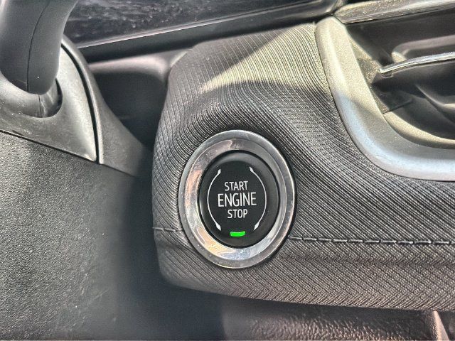 Used 2025 Chevrolet TrailBlazer LT AWD/4WD image 16