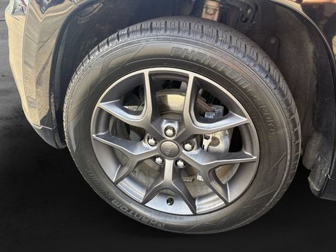 Used 2020 Jeep Grand Cherokee Limited X RWD image 11