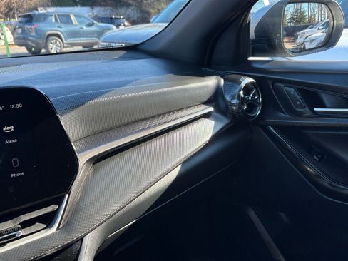 Used 2025 Chevrolet Equinox LT image 34