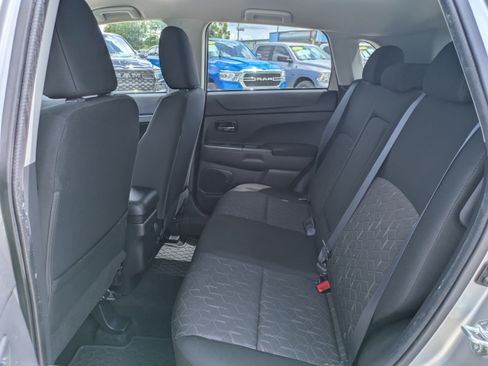Used 2025 Mitsubishi Outlander Sport AWD image 13