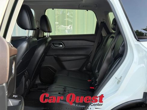 Used 2023 Nissan Rogue Platinum w/ Platinum Premium Package AWD/4WD image 12