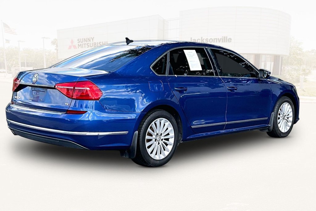 Used 2016 Volkswagen Passat 1.8T SE FWD image 6