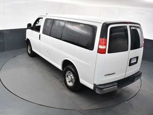 Used 2019 Chevrolet Express 3500 LT w/ LT Preferred Equipment Group image 32