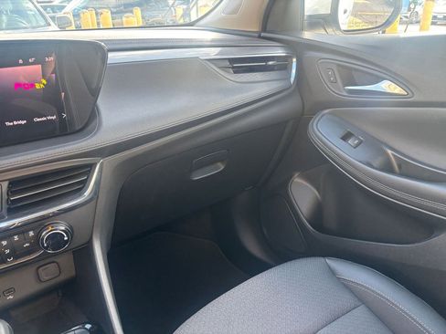 Used 2025 Buick Encore GX Preferred image 34
