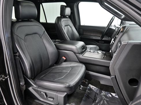 Used 2020 Ford Expedition Limited w/ Equipment Group 301A AWD/4WD image 29