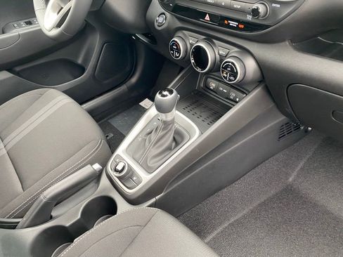 New 2026 Hyundai Venue SEL image 39