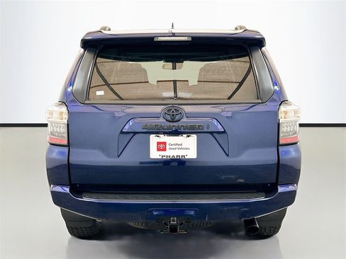 Used 2023 Toyota 4Runner SR5 Premium image 5