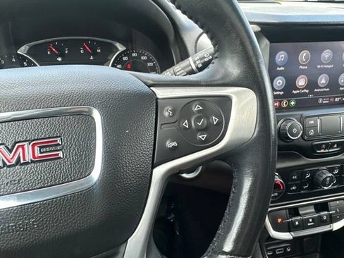 Used 2022 GMC Terrain SLT w/ Tech Package AWD/4WD image 25