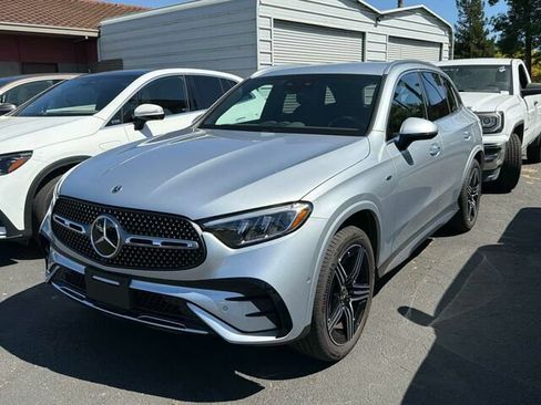 Certified 2025 Mercedes-Benz GLC 350e 4MATIC image 2
