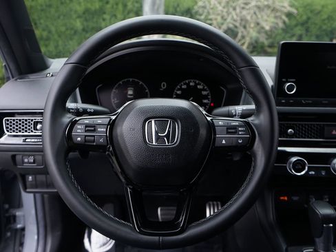 Used 2025 Honda Civic Sport image 19
