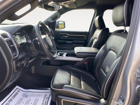 Used 2025 RAM 1500 Laramie image 9