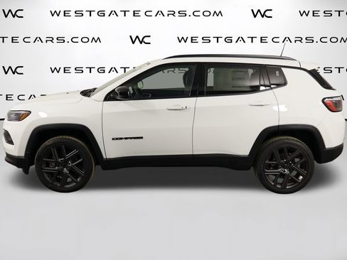 New 2026 Jeep Compass Latitude image 5