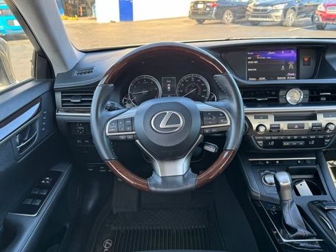 Used 2018 Lexus ES 350 image 18