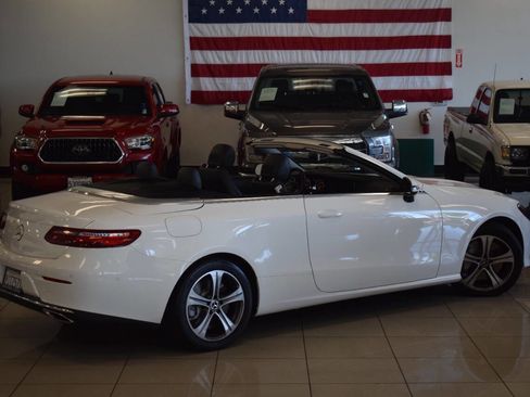 Used 2018 Mercedes-Benz E 400 Cabriolet image 32