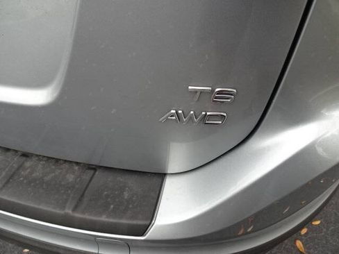 Used 2010 Volvo XC60 T6 image 20