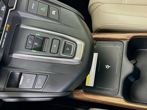 Used 2022 Honda CR-V Touring image 16