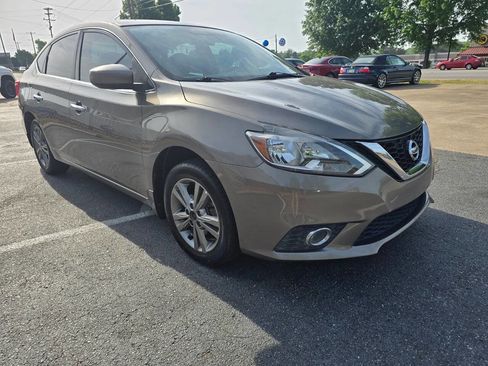 Used 2017 Nissan Sentra SV FWD image 8