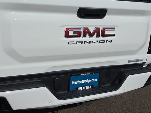 Used 2024 GMC Canyon Elevation w/ Convenience Package RWD image 15