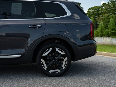 Used 2025 Kia Telluride S FWD image 6