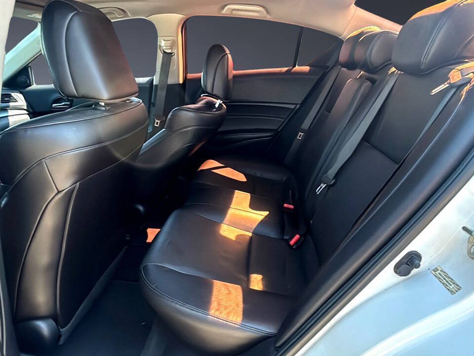 Used 2015 Acura ILX FWD image 13