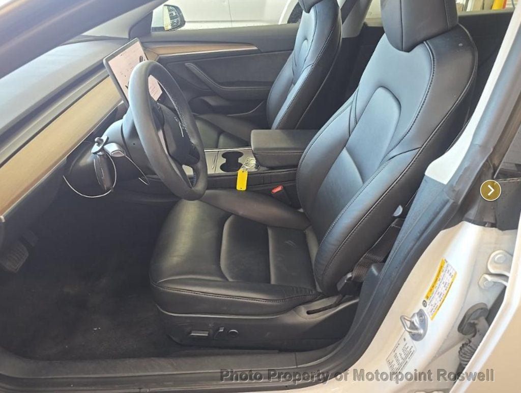 Used 2023 Tesla Model 3 Standard Range RWD image 2