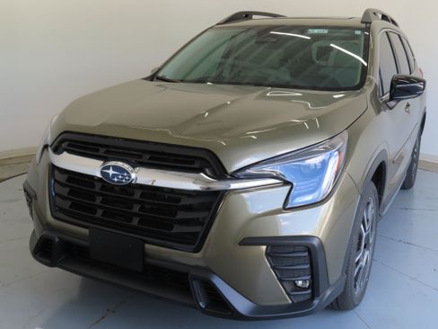 New 2026 Subaru Ascent Limited AWD/4WD image 10