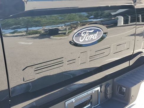 Used 2024 Ford F150 Lariat w/ Bed Utility Package AWD/4WD image 28