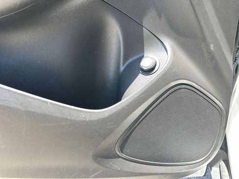 Used 2021 Buick Encore GX Essence FWD image 24