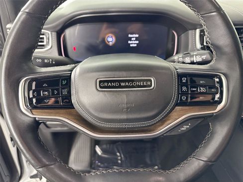 Used 2023 Jeep Grand Wagoneer L Series II AWD/4WD image 17