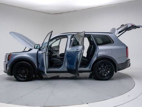 Used 2022 Kia Telluride SX w/ SX Prestige Package AWD/4WD image 19