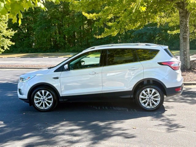 Used 2017 Ford Escape Titanium FWD image 3