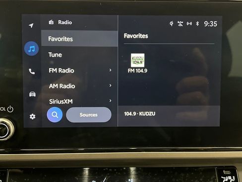 Used 2025 Toyota Camry SE image 49