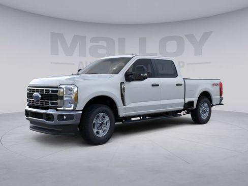 New 2026 Ford F250 XLT w/ FX4 Off-Road Package AWD/4WD image 1