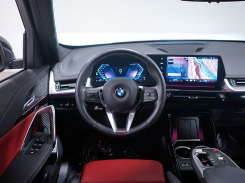 Used 2025 BMW X1 xDrive28i w/ Convenience Package AWD/4WD image 11