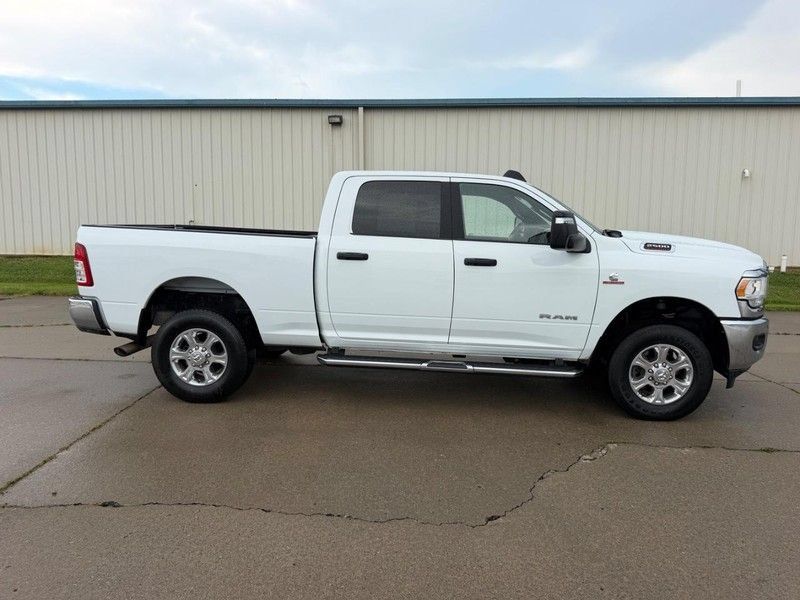 Used 2024 RAM 2500 Big Horn AWD/4WD image 2