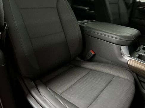 Used 2024 Chevrolet Silverado 1500 LT Trail Boss w/ Convenience Package II image 29