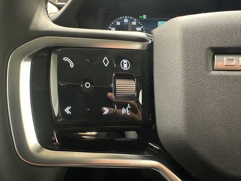 New 2025 Land Rover Discovery Sport S image 21