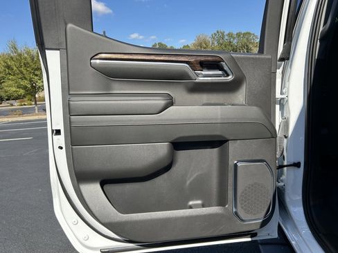 Used 2024 GMC Sierra 1500 Elevation image 51