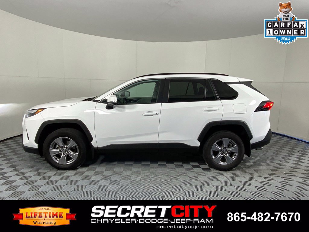 Used 2023 Toyota RAV4 XLE w/ Convenience Package AWD/4WD image 4