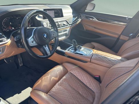 Used 2021 BMW 750i xDrive w/ Luxury Rear Seating Package image 20
