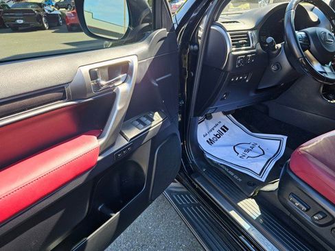 Used 2022 Lexus GX 460 Premium image 22