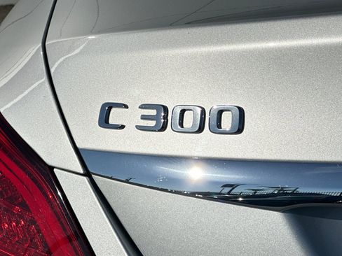 Used 2020 Mercedes-Benz C 300 Sedan image 30