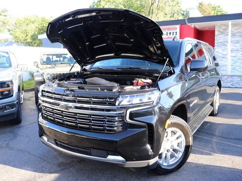 Used 2023 Chevrolet Suburban LT AWD/4WD image 52