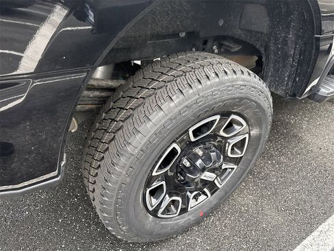 Used 2025 Ford F350 Platinum image 21