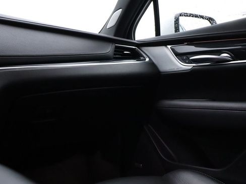 Used 2021 Cadillac XT5 Premium Luxury image 45