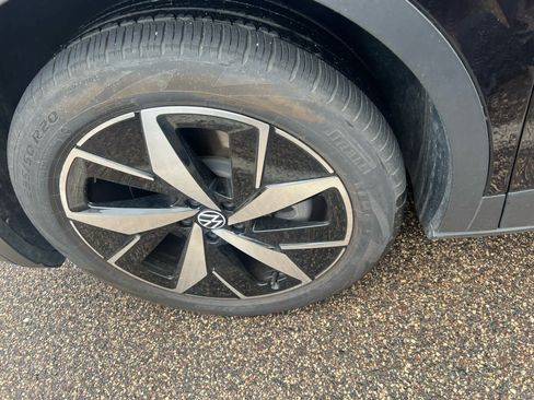Used 2024 Volkswagen ID.4 Pro S AWD/4WD image 7