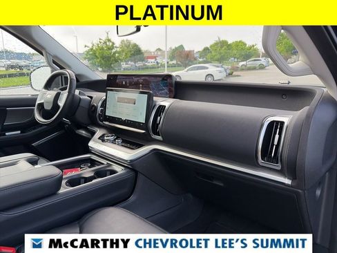 Used 2025 Ford Expedition Platinum AWD/4WD image 40