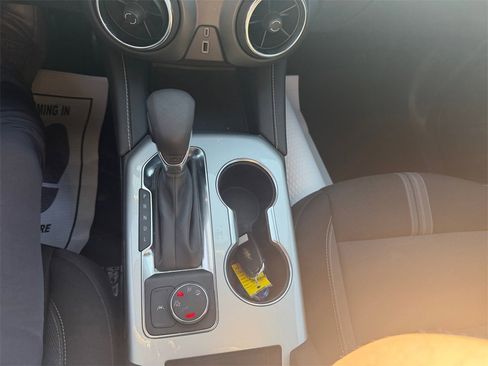 Certified 2025 Chevrolet Blazer LT image 21