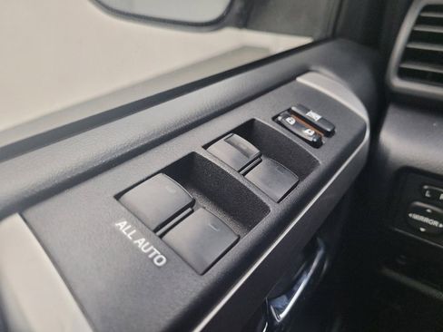 Used 2018 Toyota 4Runner SR5 image 27